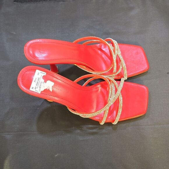 BRAND NEW WILD DIVA RHINESTONE EMBELLISHMENTS ELEGANT STILETTO  HEELS SA… - Picture 12 of 14